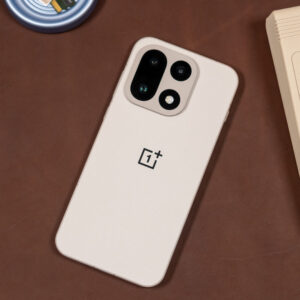 OnePlus 15 keyboard glamour shot