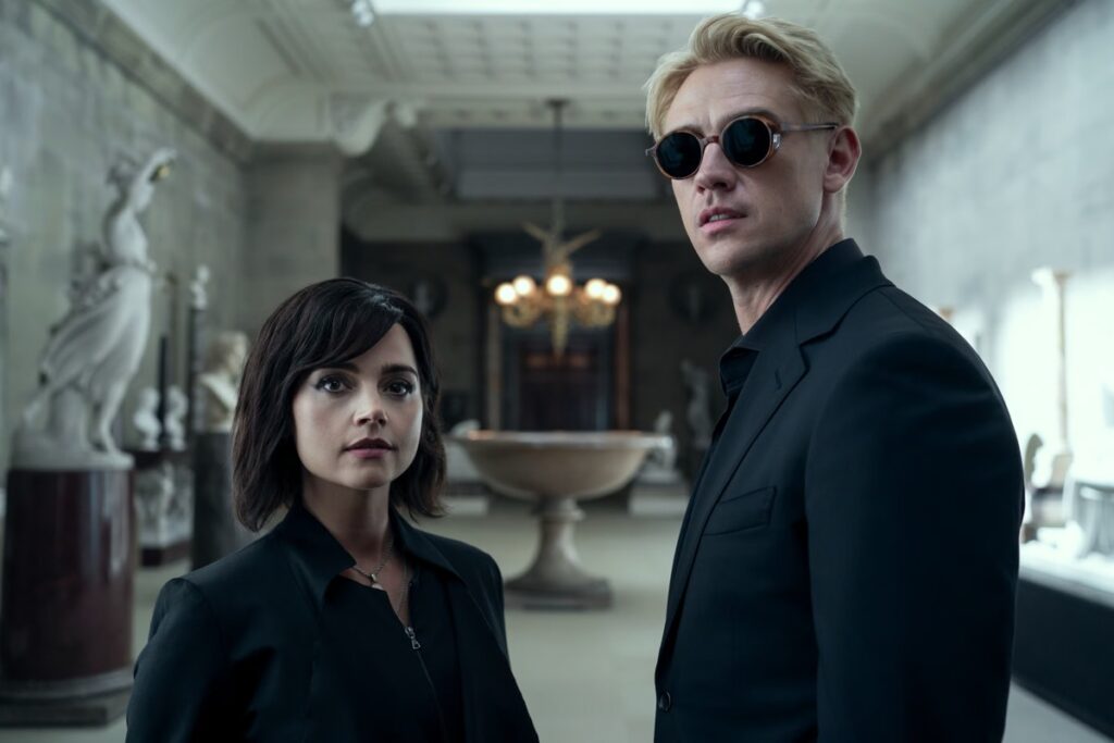 Johanna Constantine (Jenna Coleman) and a remade Corinthian (Boyd Holbrook) track down Daniel on Dream's behalf.